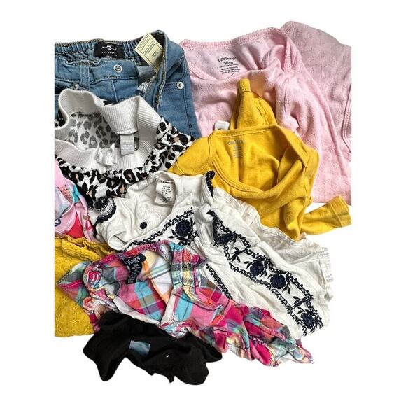 Girls size 12-18 months summer & spring clothing dresses shorts & onesies - Picture 11 of 12